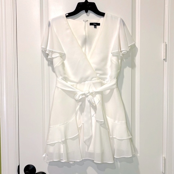 Lulus Dresses & Skirts - Lulu’s White Flutter Sleeve Mini Dress Size Small